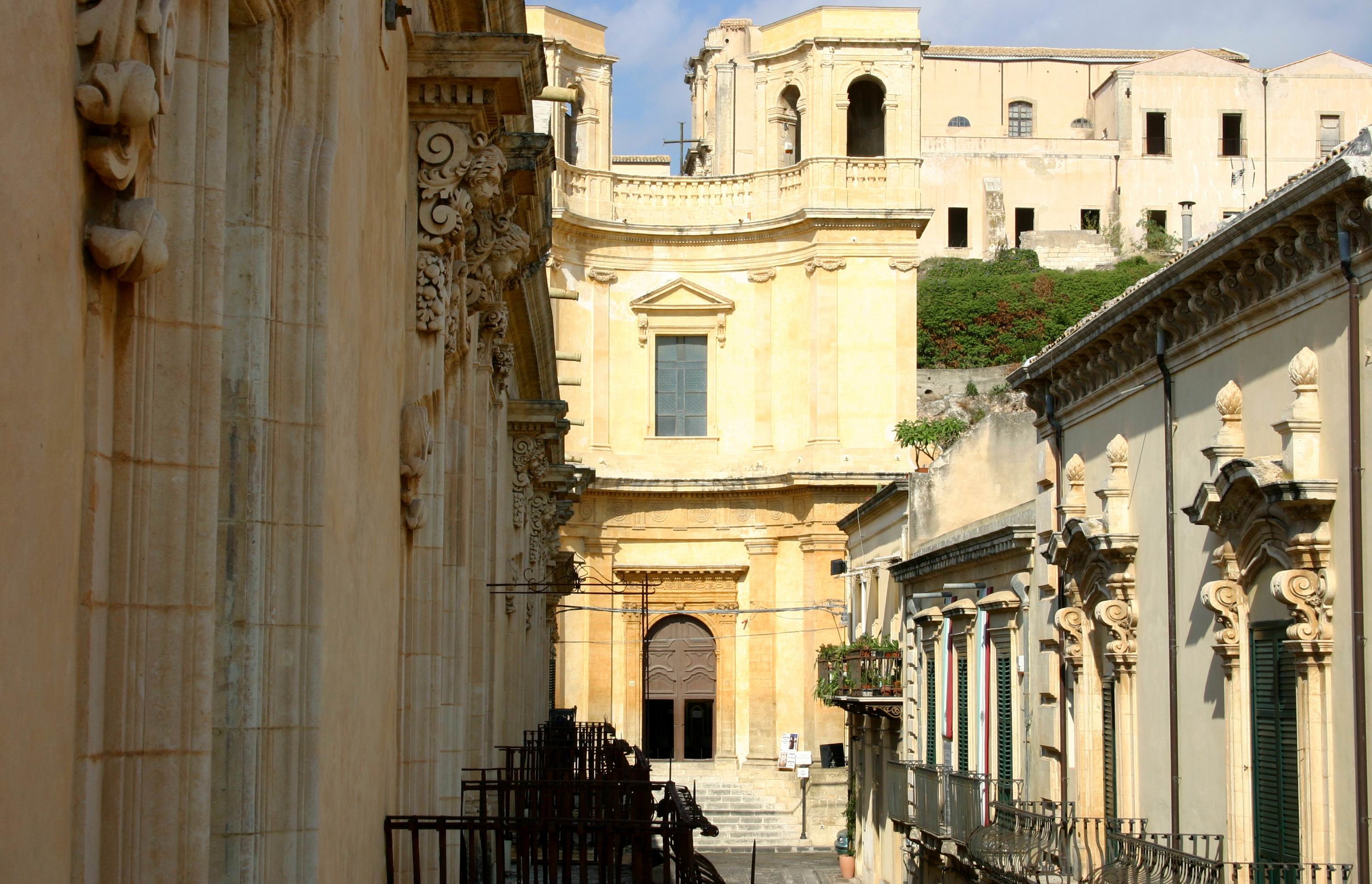 Noto_Cultural_Tour.JPG