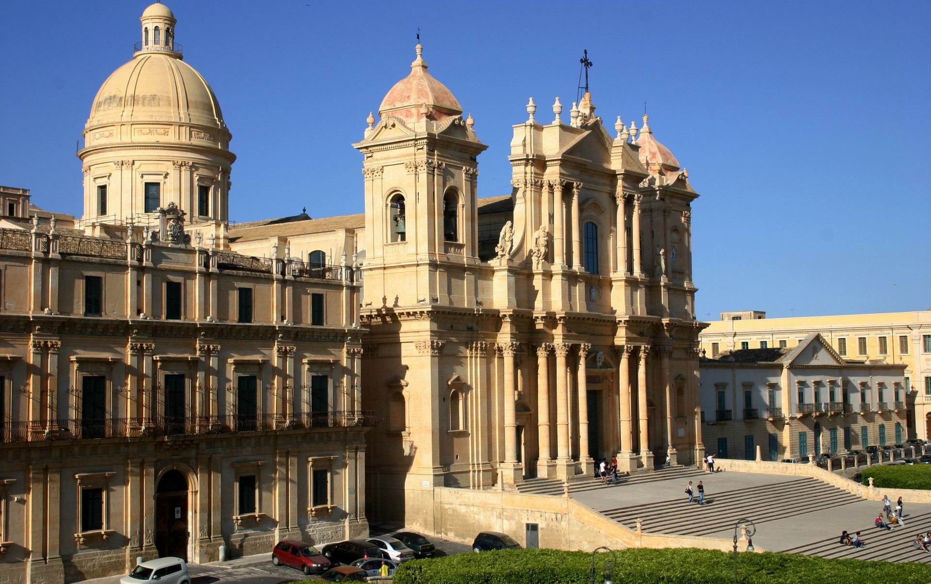 Cathedral_Noto.jpg