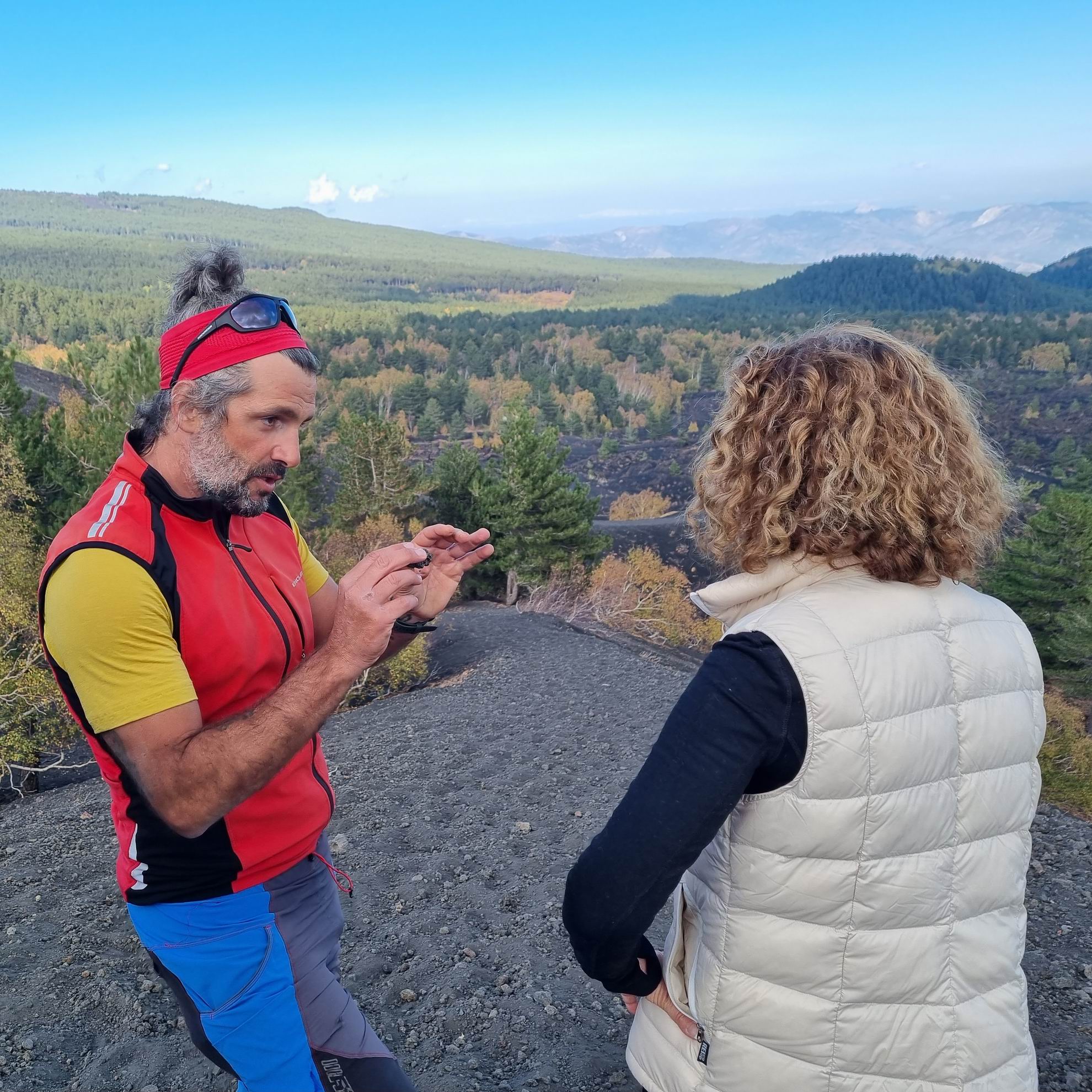 expert-led-hike-etna.jpg