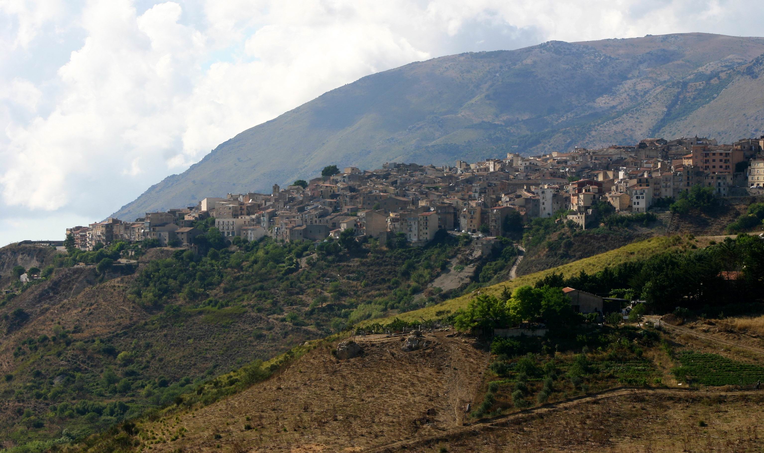 panoramic-view-polizzi-generosa.jpg