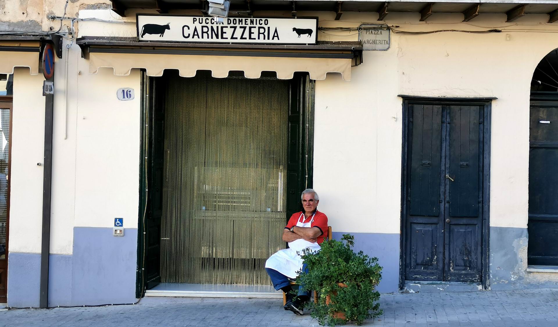 Sicilian_Butchery-castelbuono.jpg