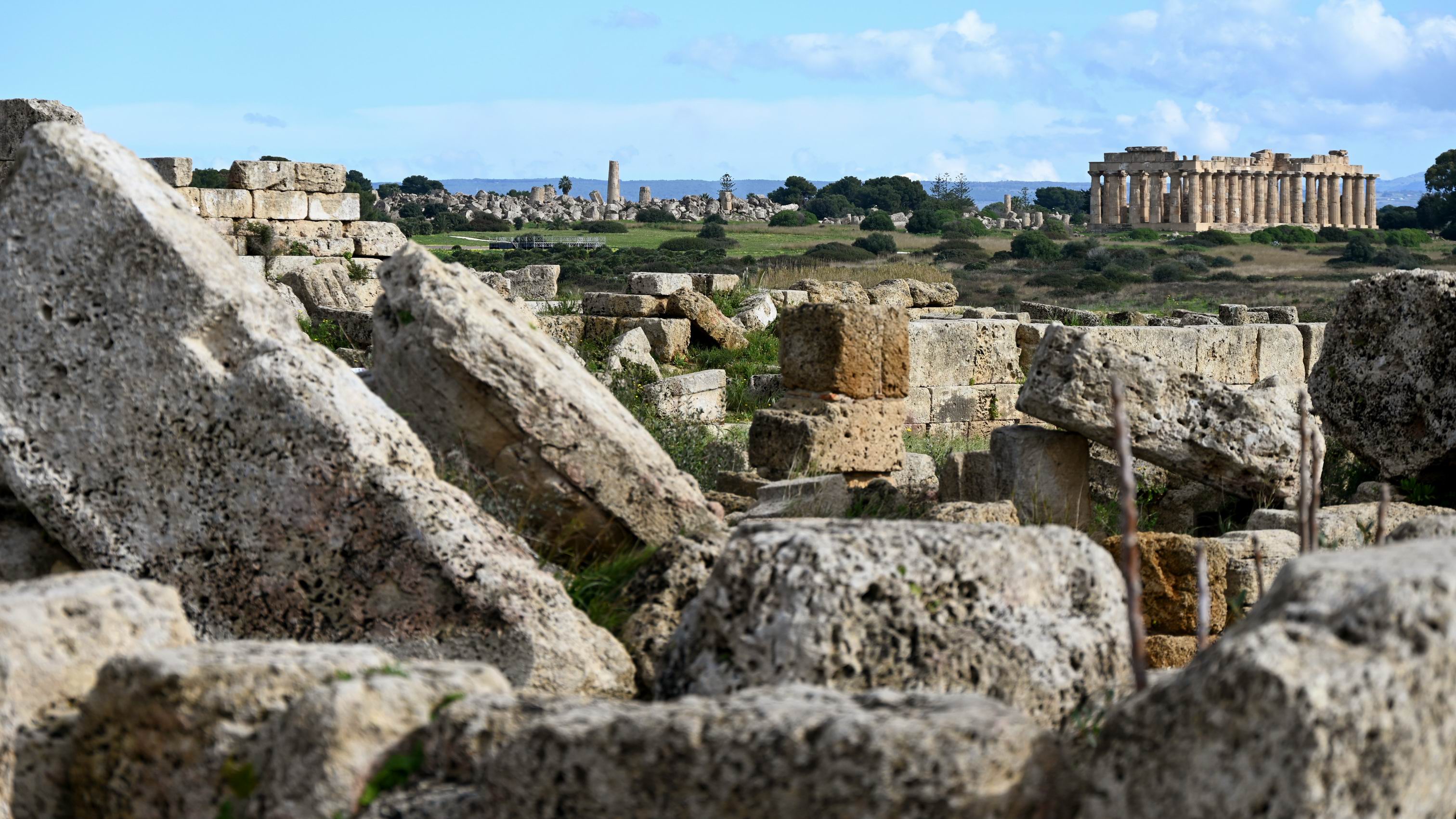 Selinunte_Private_Walking_Tour_Temples.JPG