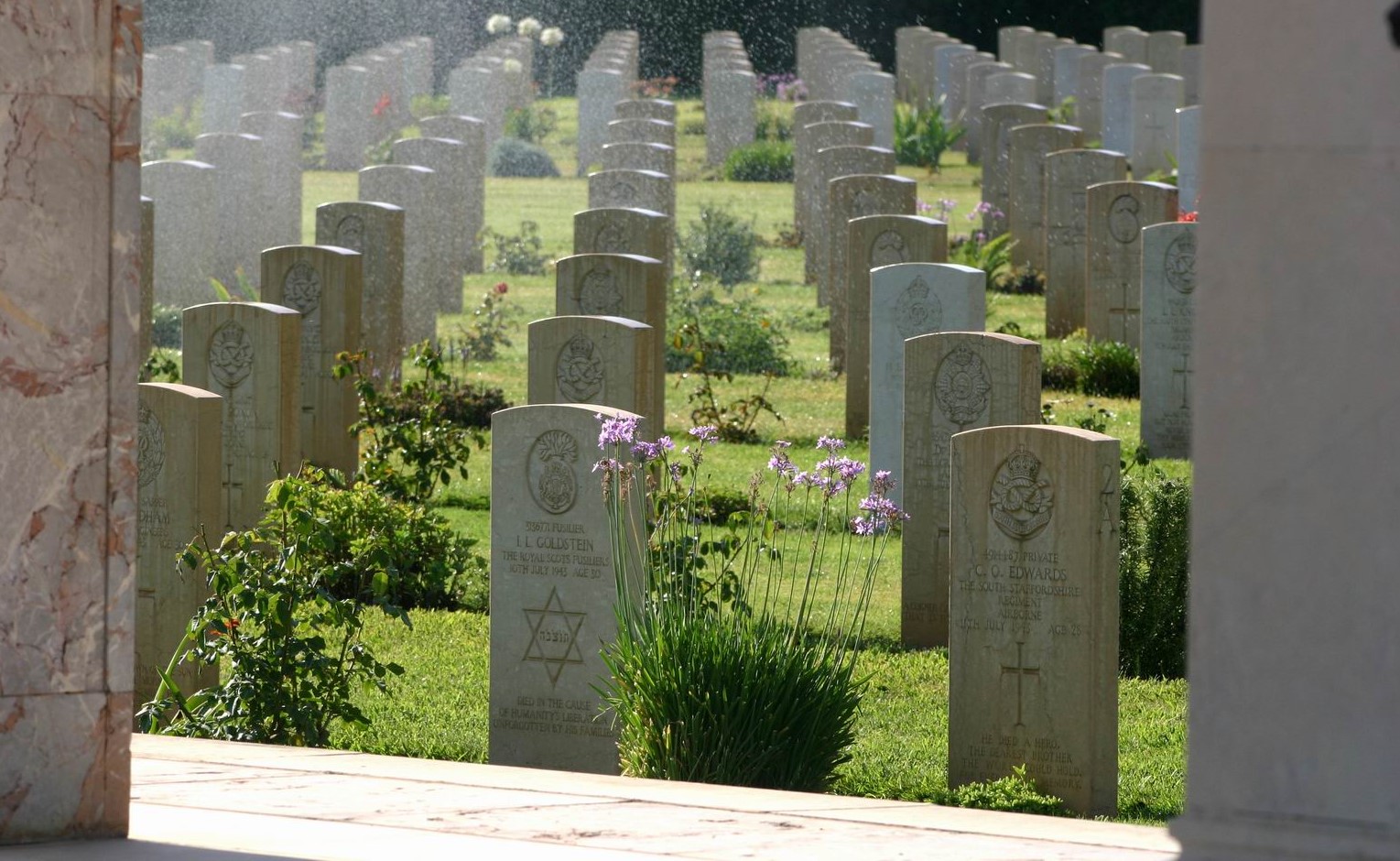 Siracusa_WWII_Commonwealth_Cemetery.JPG