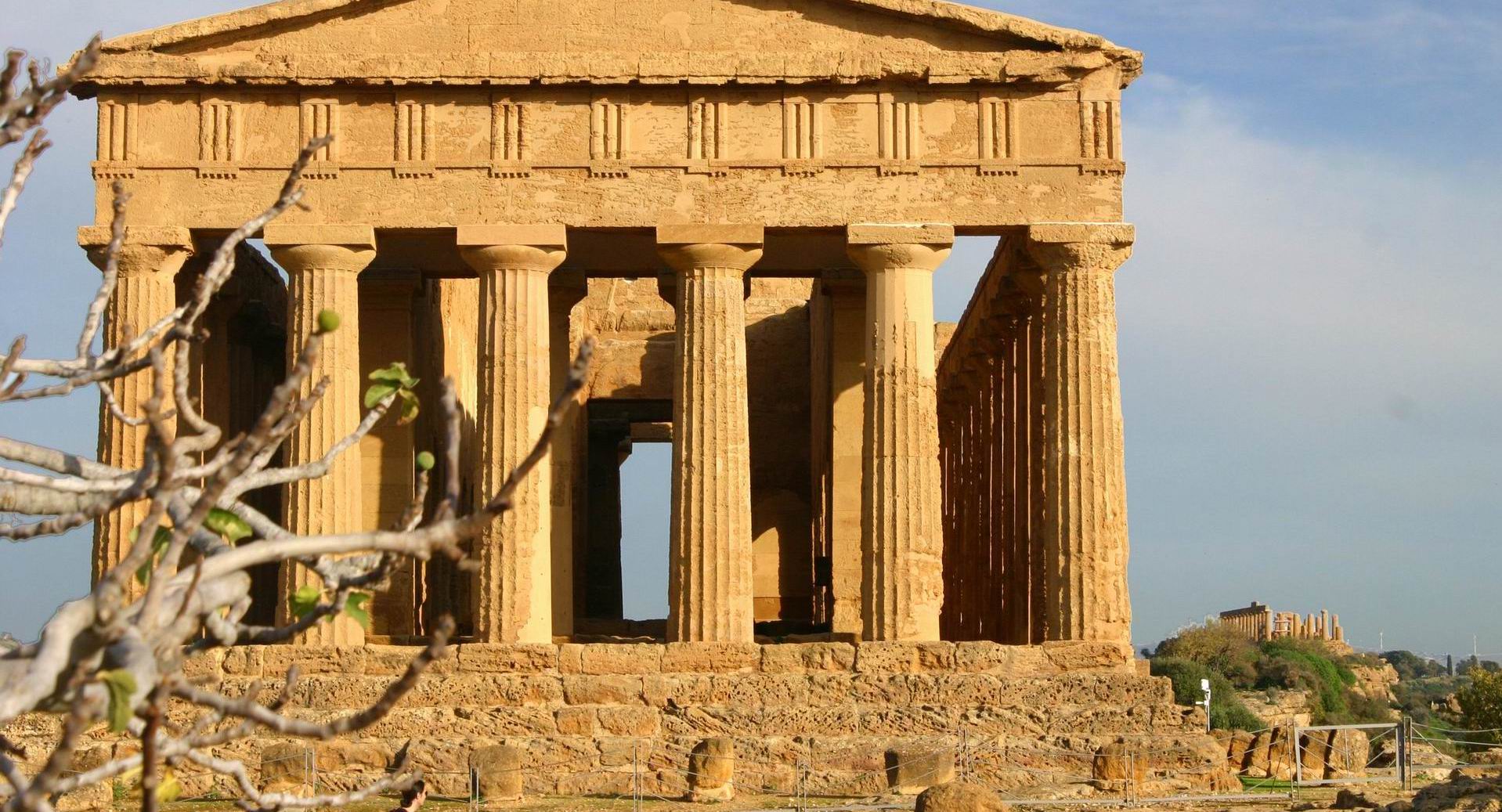 Agrigento_Valley_Temples_Family_Tour.jpg