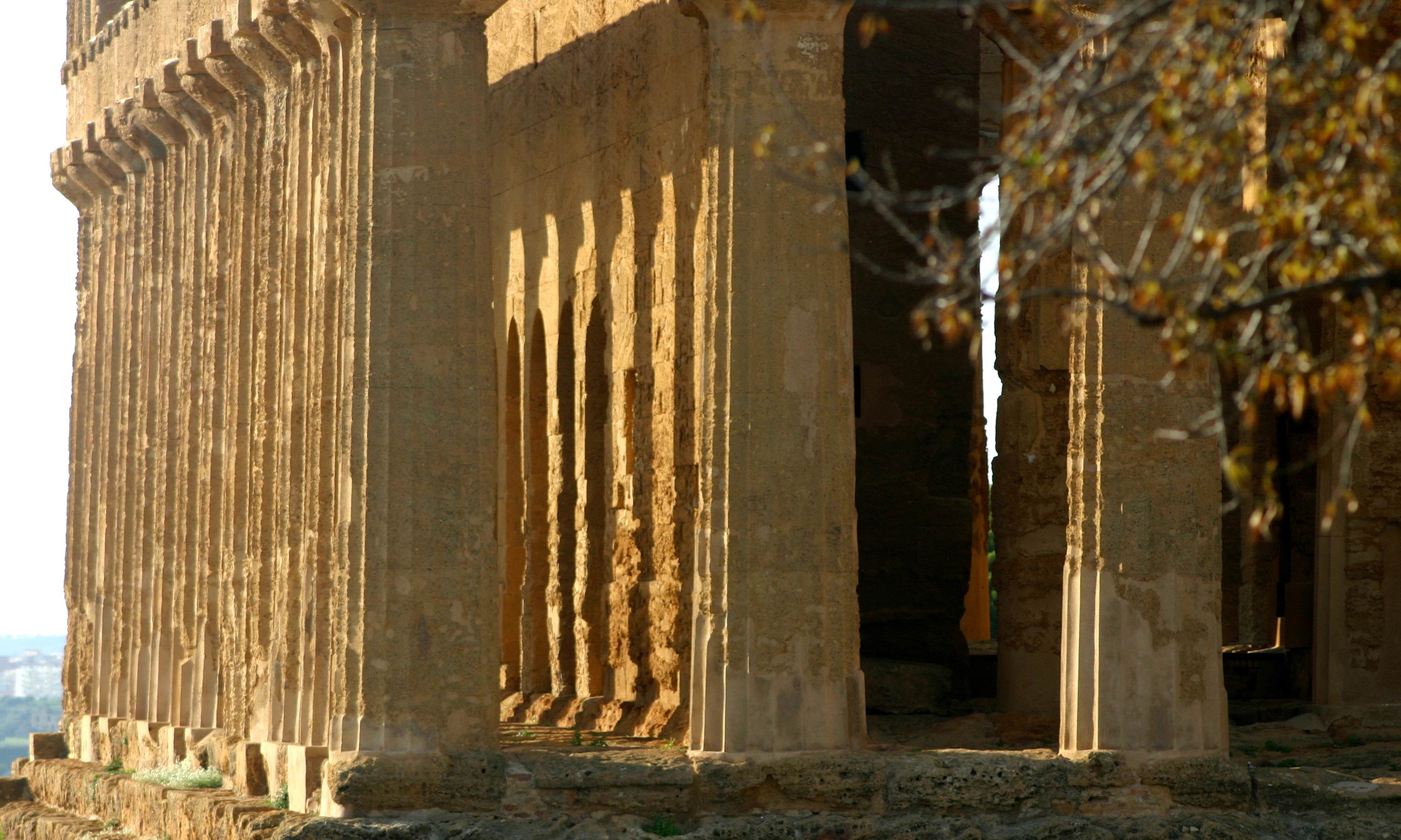 Agrigento_Private_Tour_with_Guide_Archaeologist.JPG