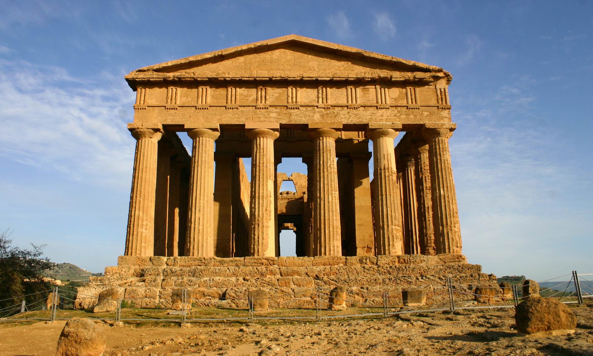 tempio-concordia-agrigento.jpg