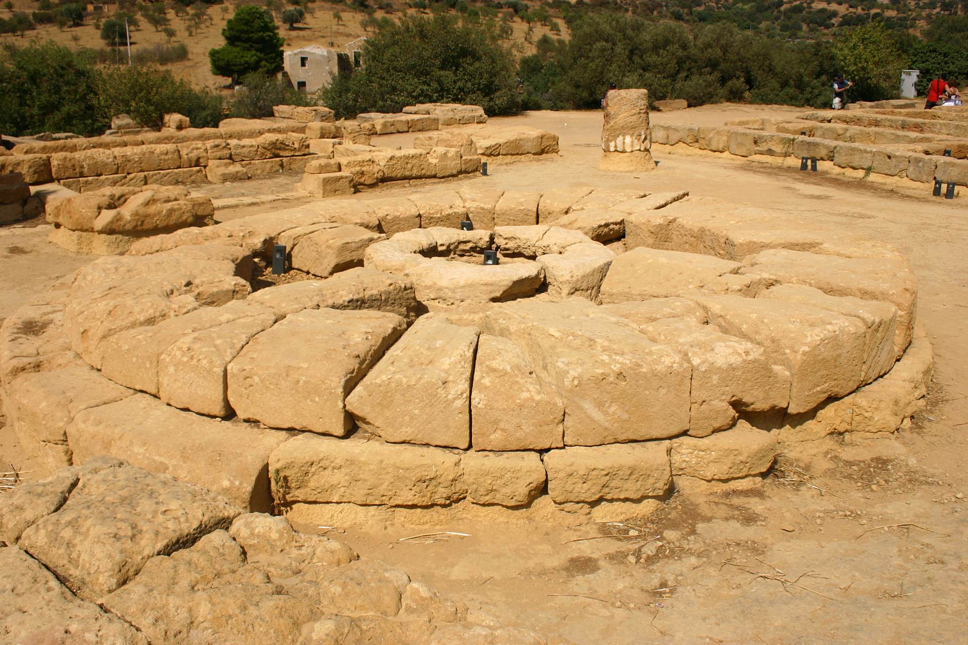 Private_Tour_Guide_Valley_Temples_Agrigento.JPG