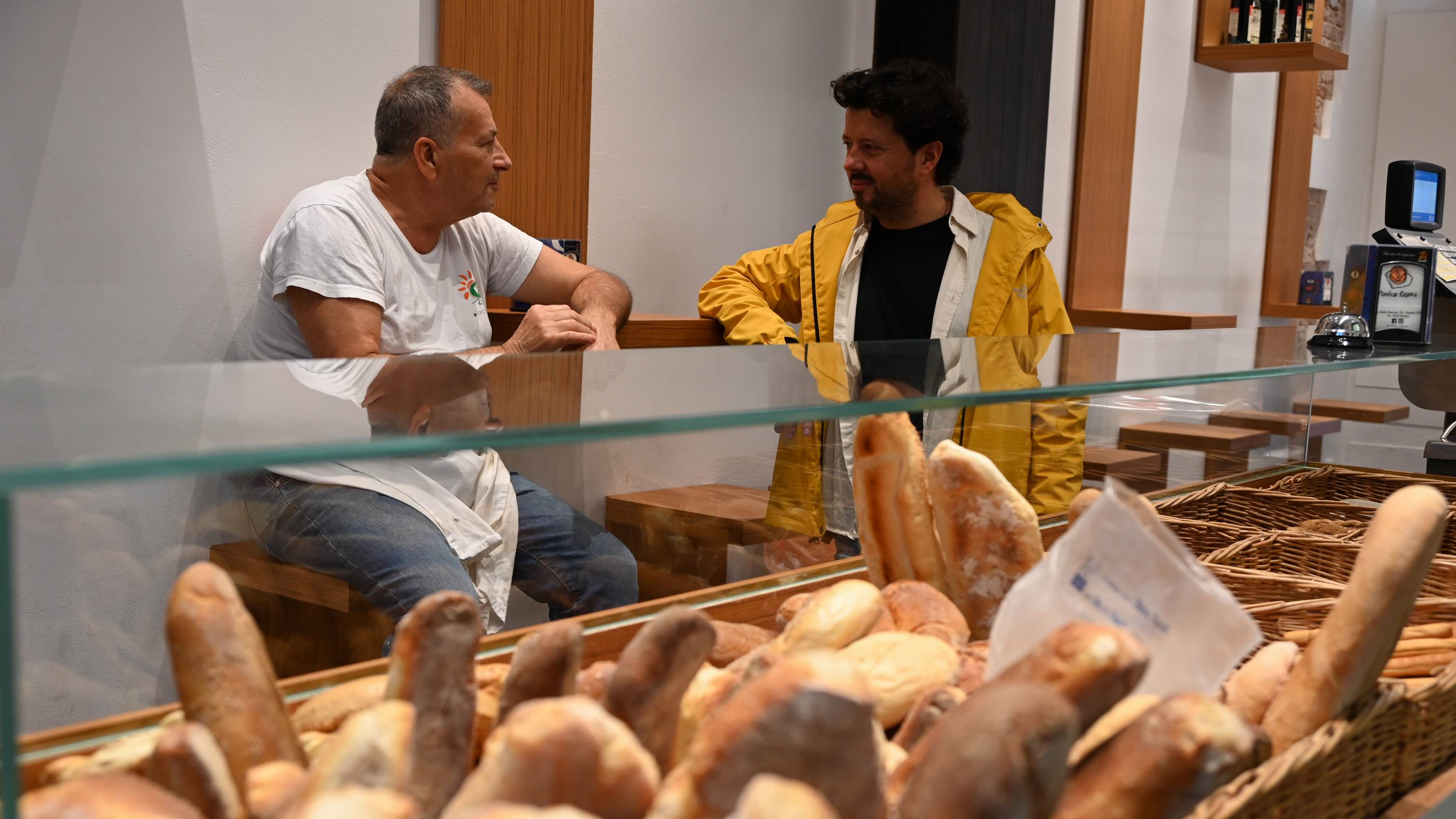 Market_visit_with_tasting_in_Marsala.JPG