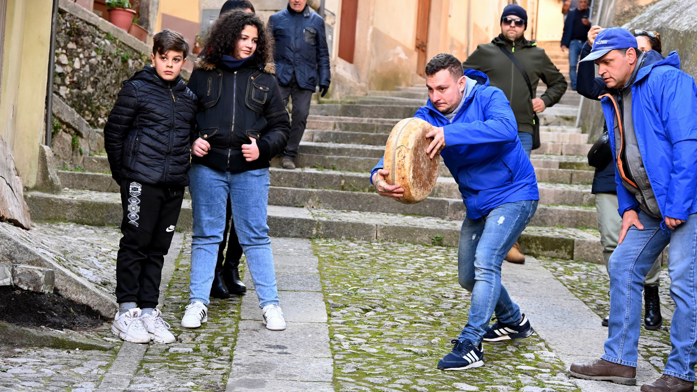 Maiorchino_Cheese_Festival_in_Novara_di_Sicilia.JPG