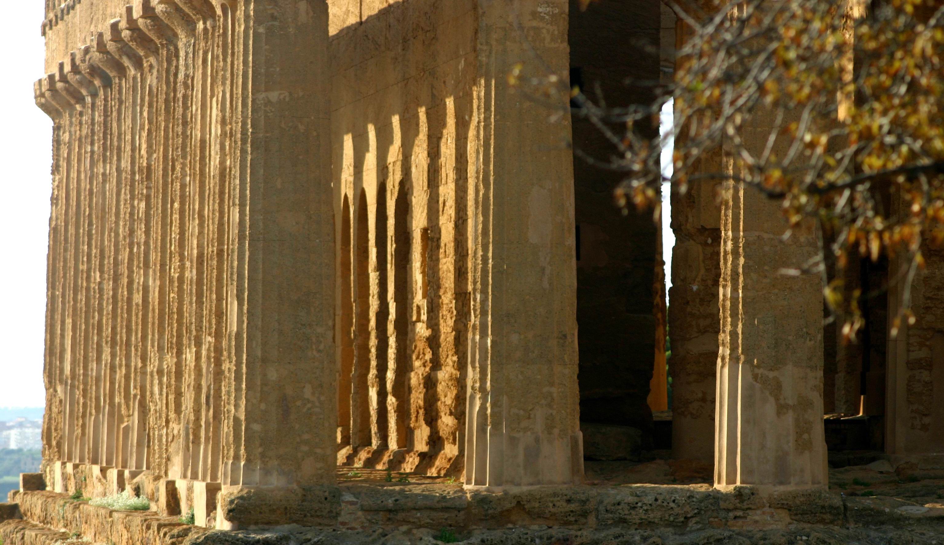 Agrigento_Private_Tour_with_Guide_Archaeologist.JPG