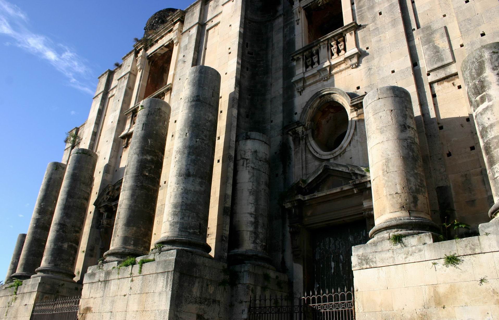 Catania_tour_Benedictine_Monastery.JPG