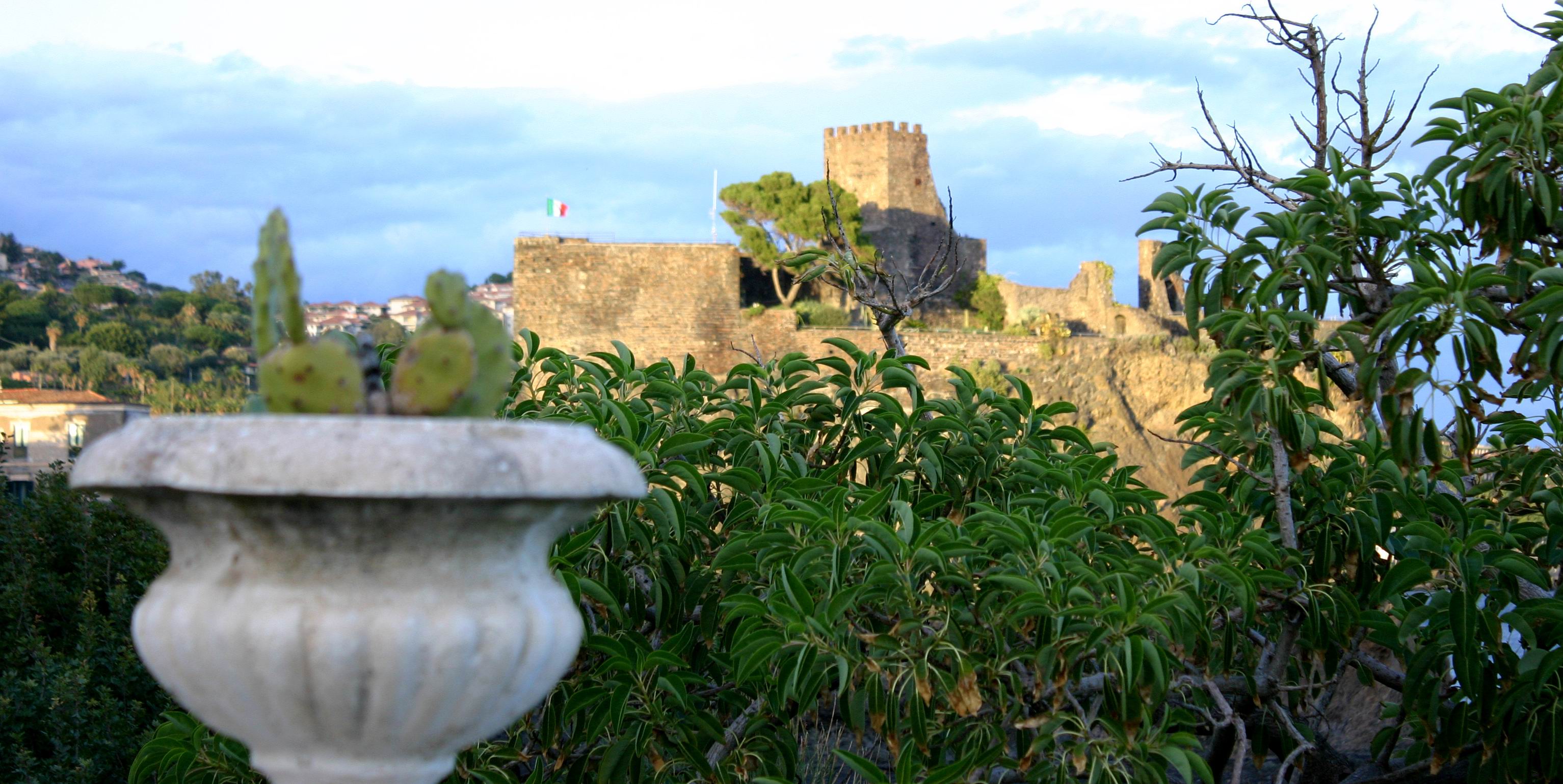 Aci_Castello_Private_Walking_Tour.JPG