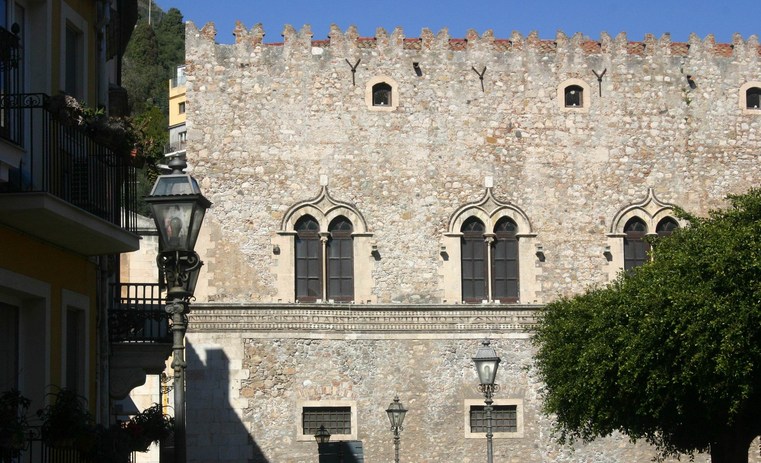 Taormina_Private_Walking_Tour_With_Guide.JPG