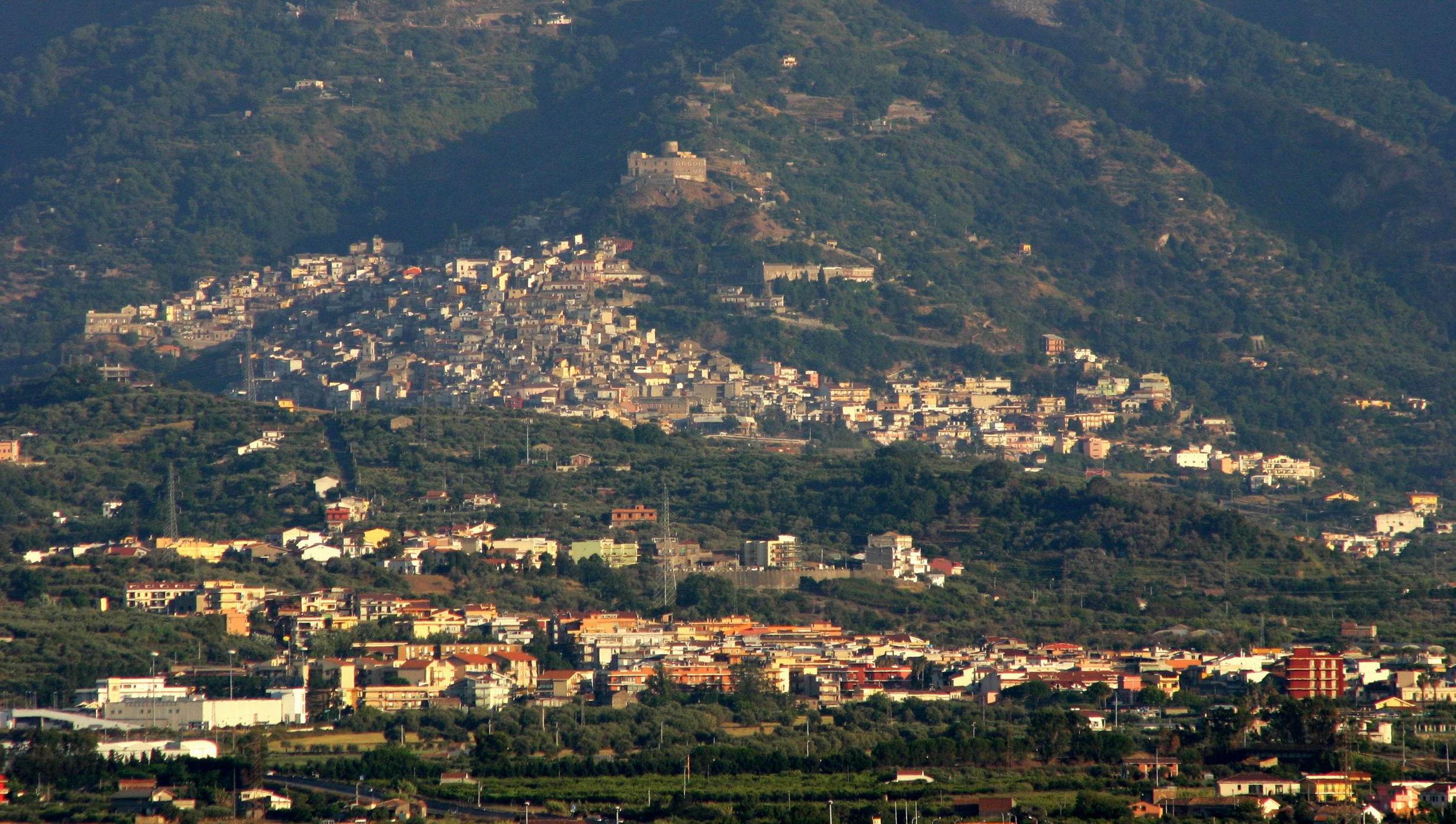 Castroreale_Walking_Tour.JPG