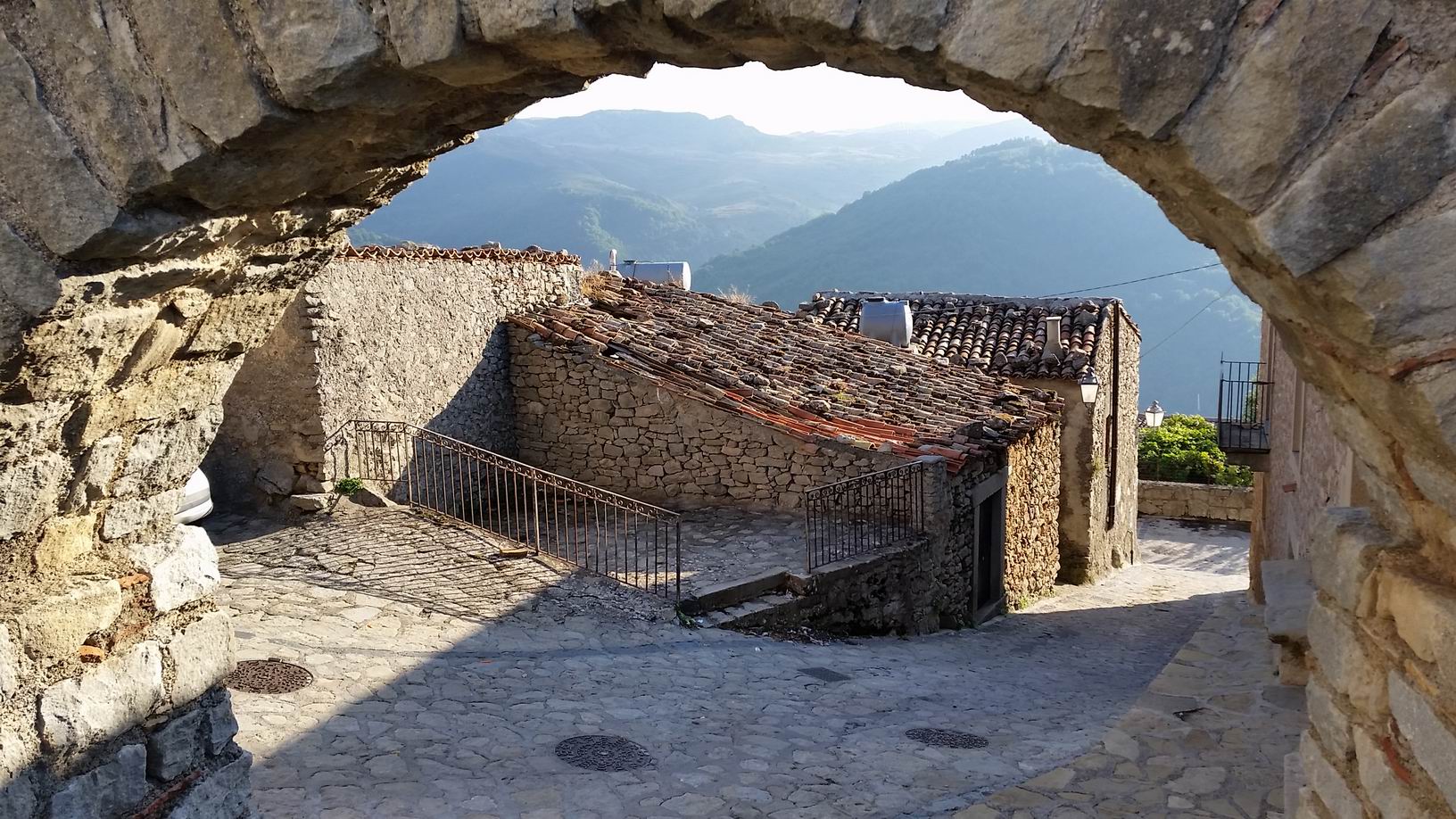 Montalbano_Elicona_Private_Walking_Tour.jpg