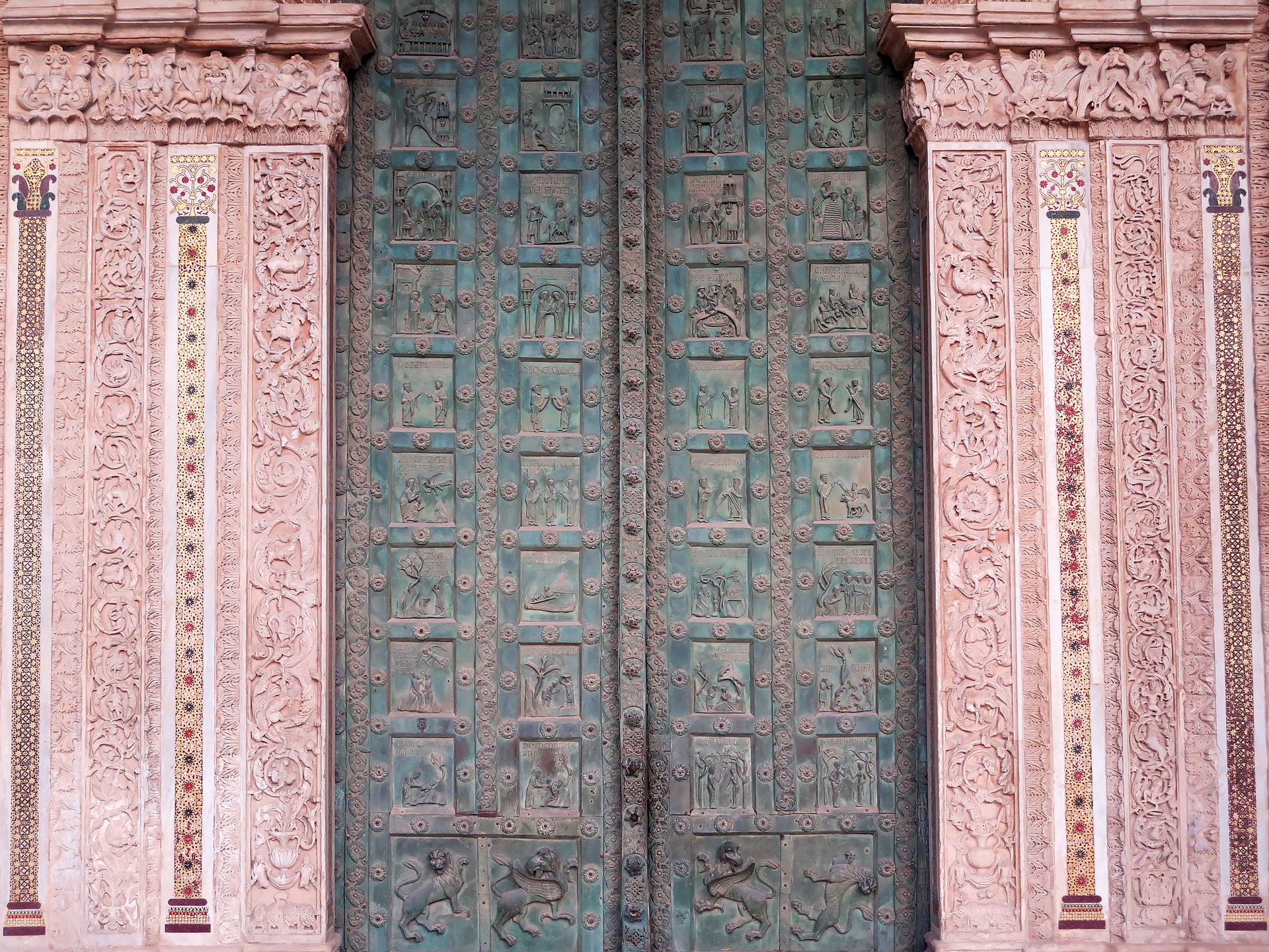 main-gate-cathedral-monreale.jpg
