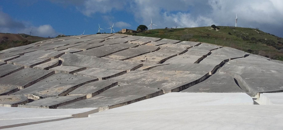 The Belice Valley. From the earthquake to the urban reconstruction