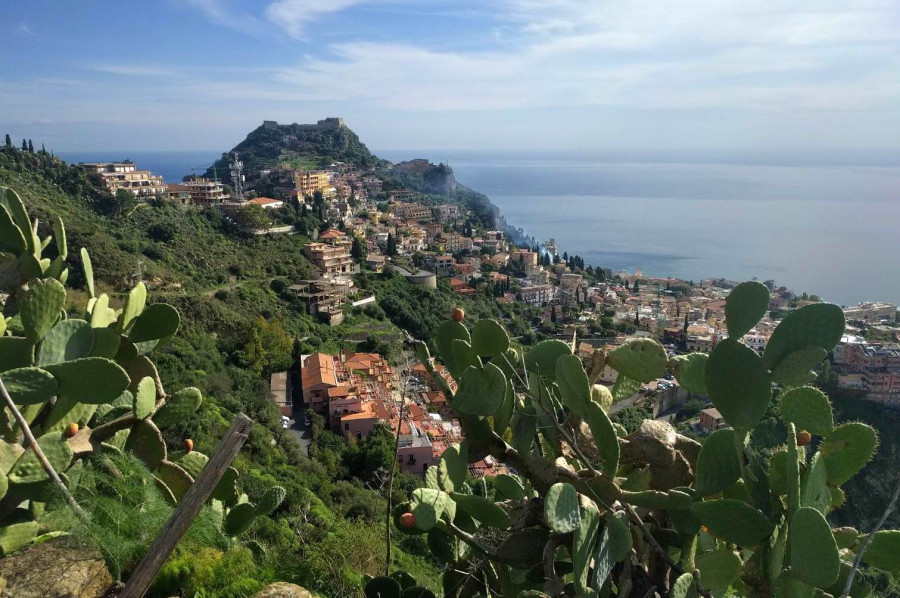 Il sentiero dei Saraceni. Trekking urbano a Taormina e Castelmola