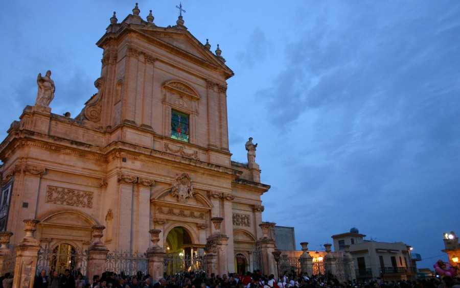 Passeggiata a Ispica tra Archeologia, Barocco e Liberty