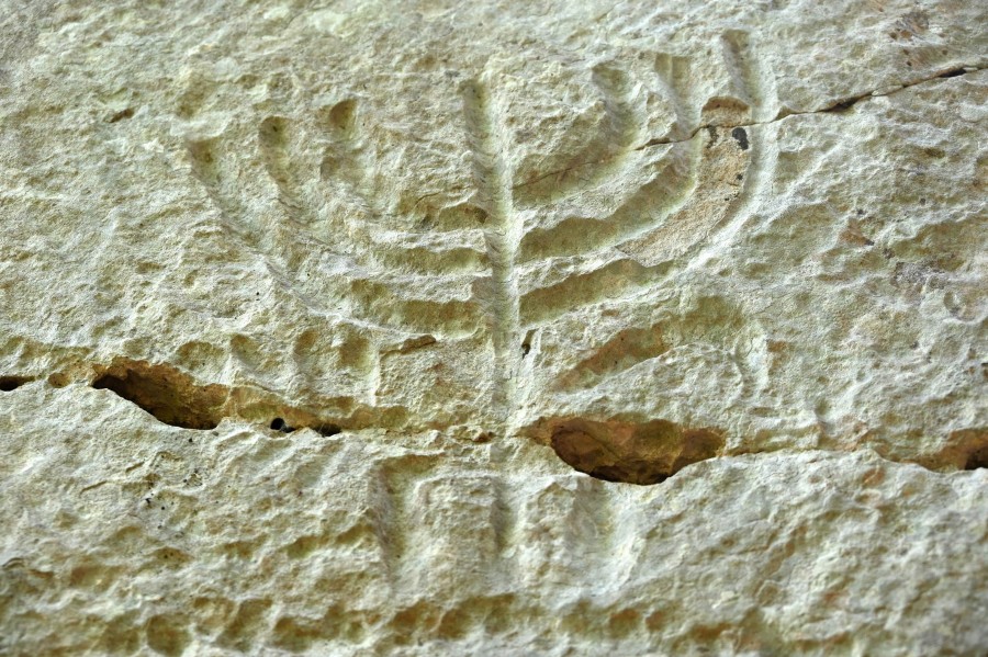 Jewish Sicily: A Thousand-Year Journey Through Symbols, Stones, and Memory