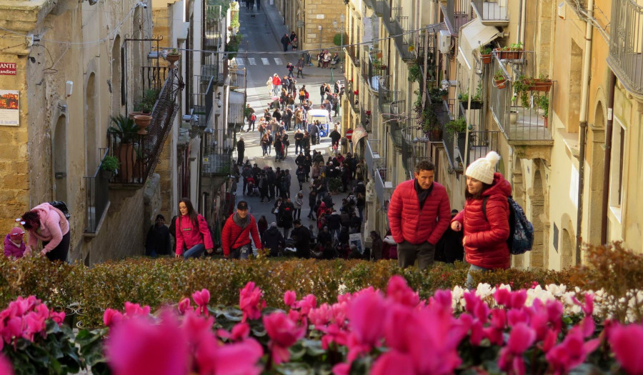 Visita al centro storico di Caltagirone